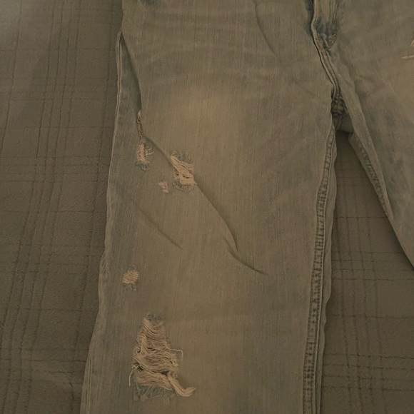 Selling American eagle pants size 36 and length 32 - Picture 2 of 7